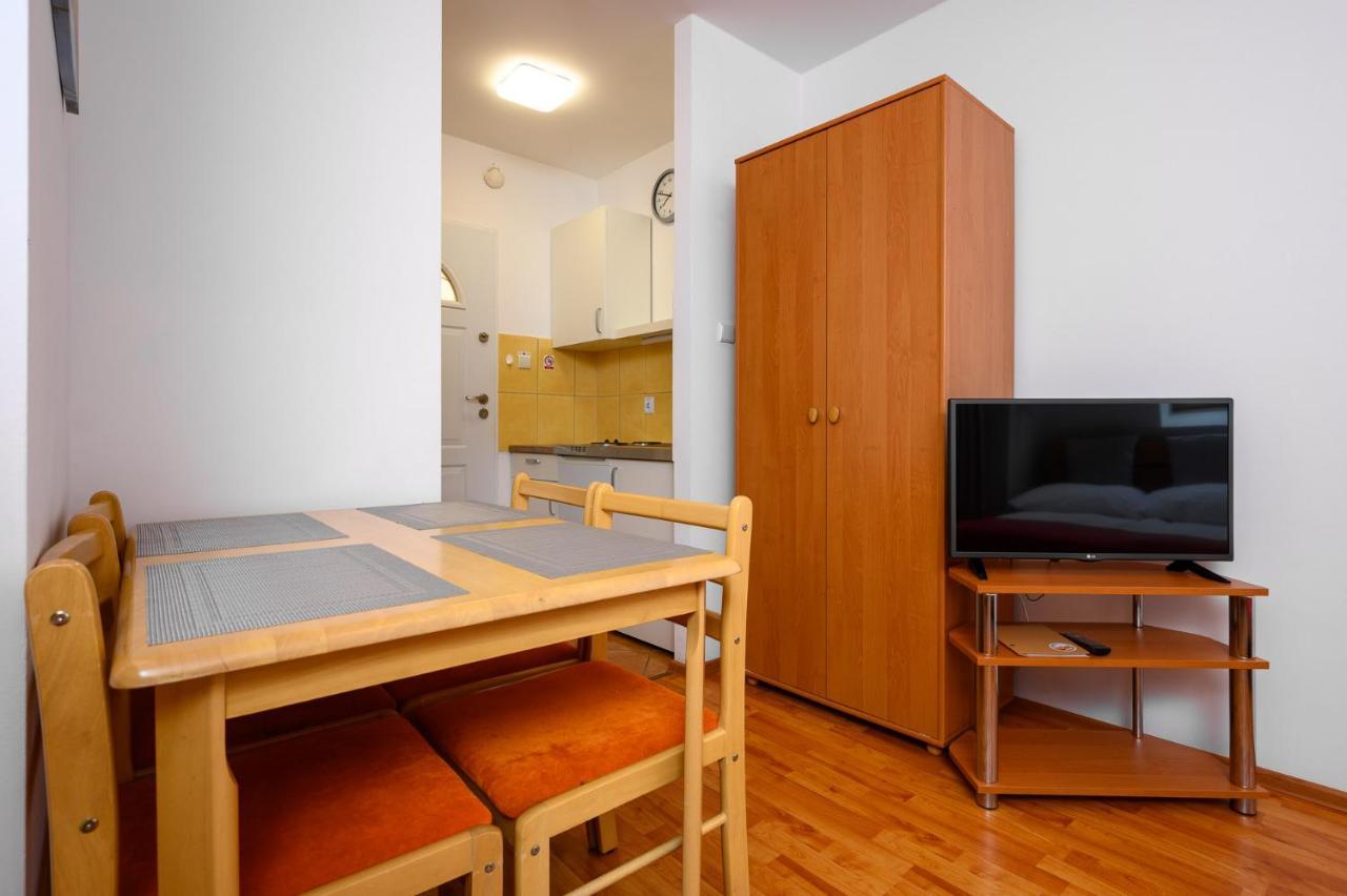 Osrodek Wczasowy Coral Nad Morzem Apartment วีแช ภายนอก รูปภาพ