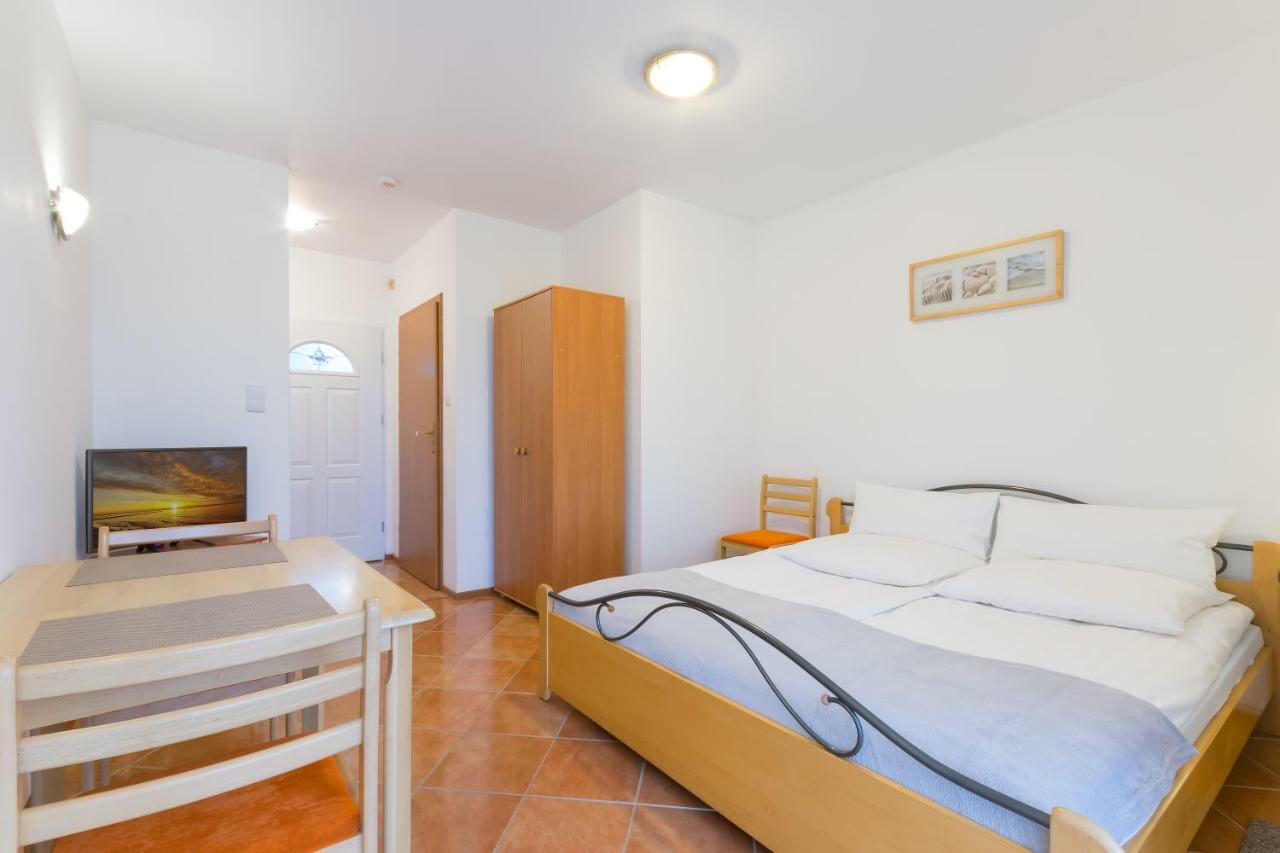 Osrodek Wczasowy Coral Nad Morzem Apartment วีแช ภายนอก รูปภาพ